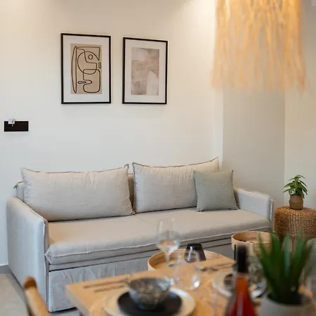 Luxury Homes - Nicole Апартаменты