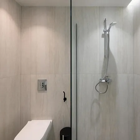 Luxury Homes - Nicole