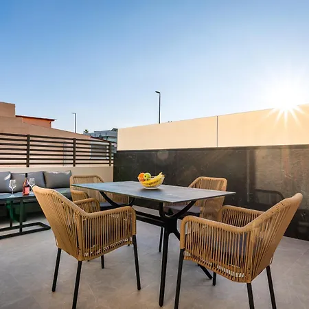 Luxury Homes - Nicole *