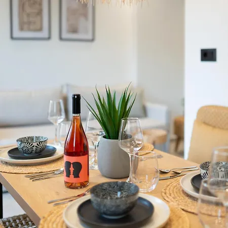 Luxury Homes - Nicole *