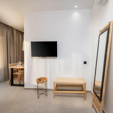 Luxury Homes - Nicole Apartman Lámbi