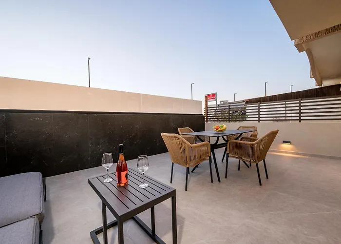 Luxury Homes - Nicole Lambi (Kos)